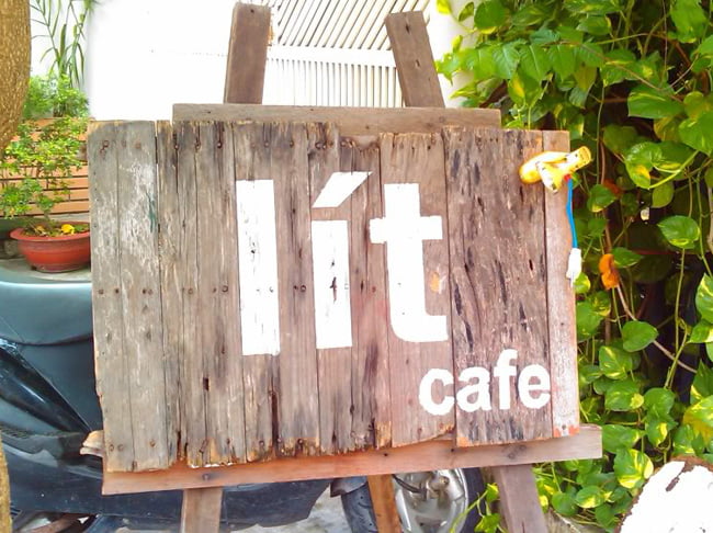 bảng hiệu quán cafe